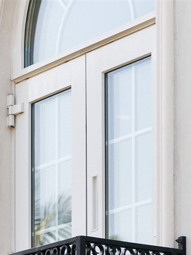 人人都爱玫瑰其实是假象，有时爱家也是如此！