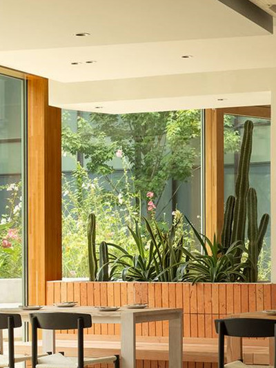 为什么空调一关立刻就变热了？